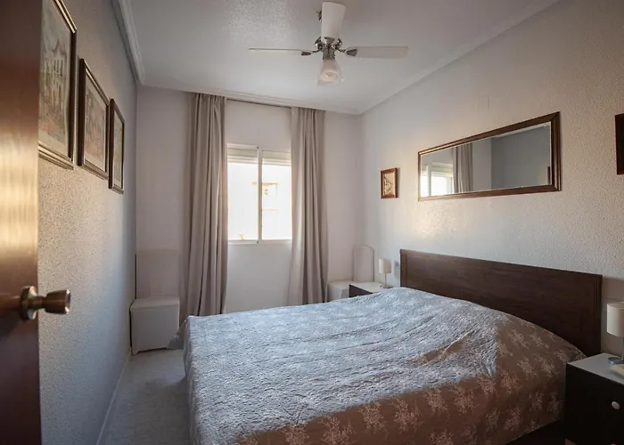 Torre Zeus, La Mata, تورّيفيِخا